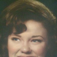 Lori Groves Photo 2