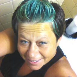 Melissa Phelps Photo 37