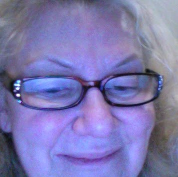 Helen Moore Photo 32