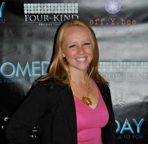 Laura Healy Photo 41