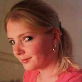 Debbie Francis Photo 13