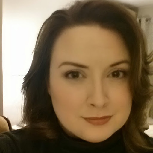 Amanda Ellison Photo 10