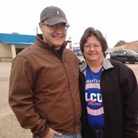 Lisa Hilliard Photo 16