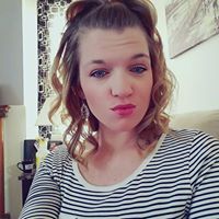Elizabeth Hayden Photo 10