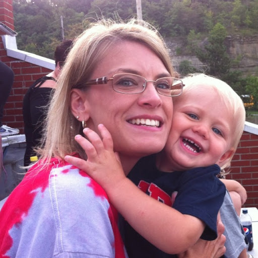 Lori Lucas Photo 43