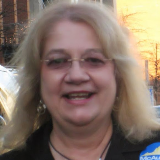 Carol Shrader Photo 17