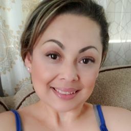 Denise Martinez Photo 10