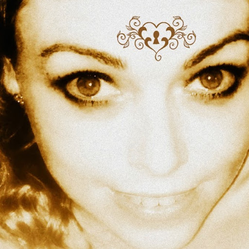 Clare Campbell Photo 6
