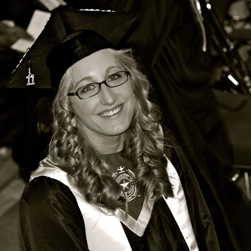 Emily Carlson Photo 21