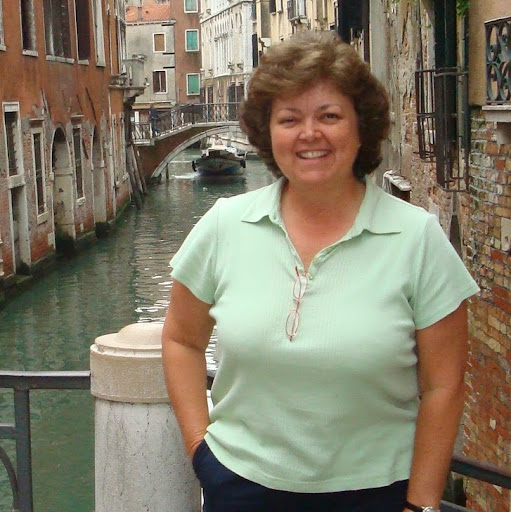 Anne Carlson Photo 29