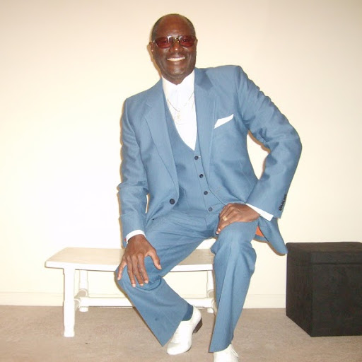 Bobby Howard Photo 26