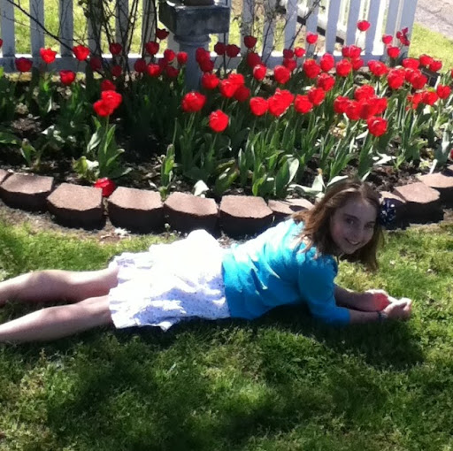 Julia Sampson Photo 10