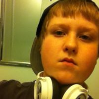 Nicholas Schneider Photo 35