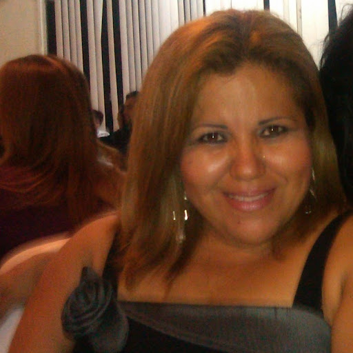 Irene Reyes Photo 26