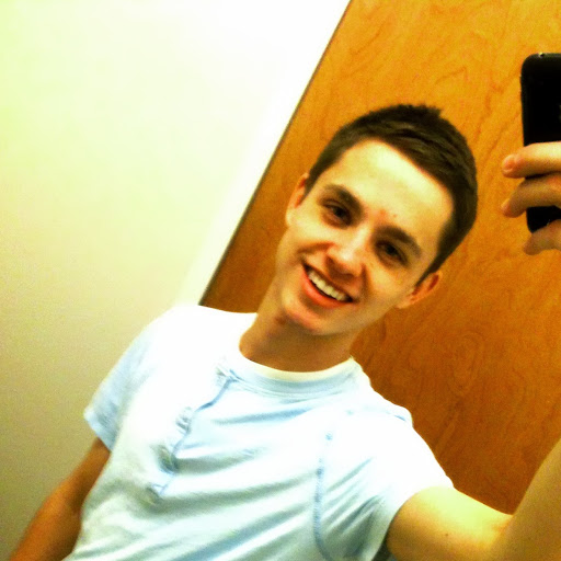 Ryan Lowe Photo 3