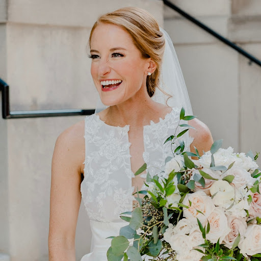 Caroline Conway Photo 30