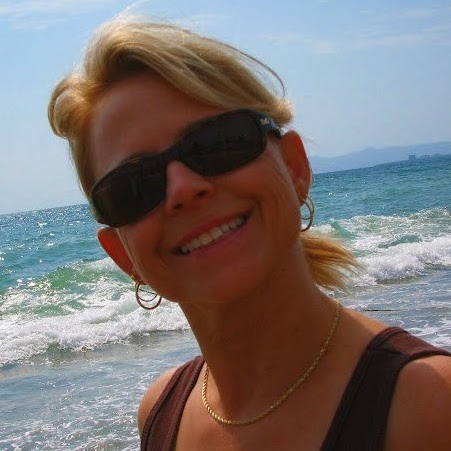 Sandra Mathis Photo 18