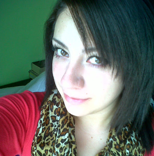 Veronica Estrada Photo 17