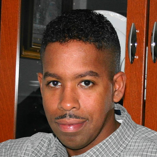 Sean Dixon Photo 19