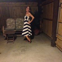 Brittany Newcomb Photo 11