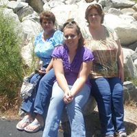 Janet Helton Photo 20