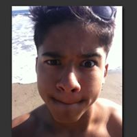 Gabriel Saenz Photo 40