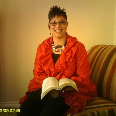 Annette Hayes Photo 19