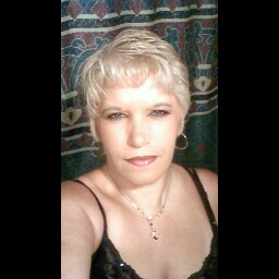Alison Nelson Photo 13