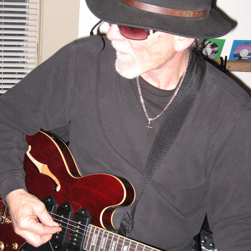 Lee Jones Photo 36