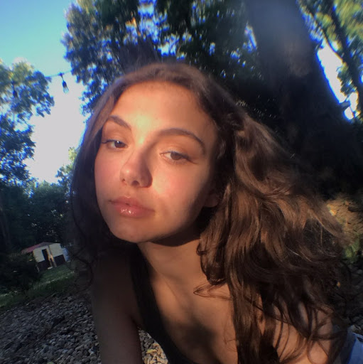 Gabrielle Stanley Photo 6