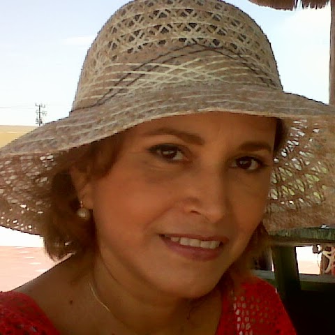 Mirna Calderon Photo 22