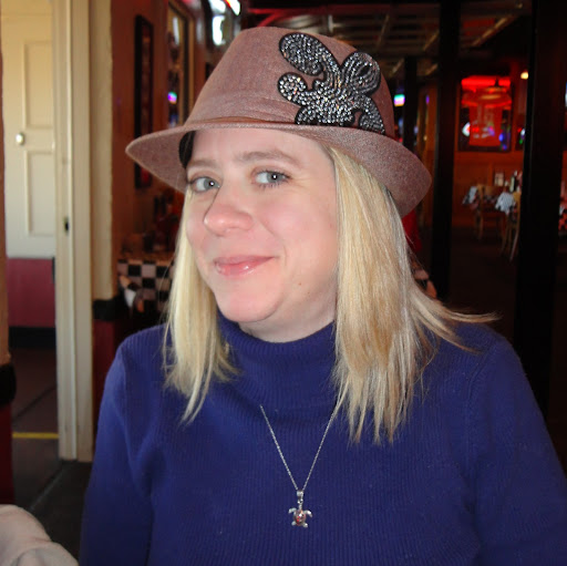 Angela Wilson Photo 14