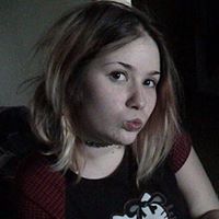 Sara Lockwood Photo 25