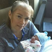 Elizabeth Robinson Photo 25