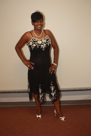 Evelyn Simmons Photo 27