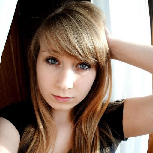 Jennifer Whitley Photo 33