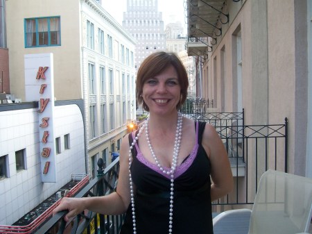 Jennifer Bell Photo 33