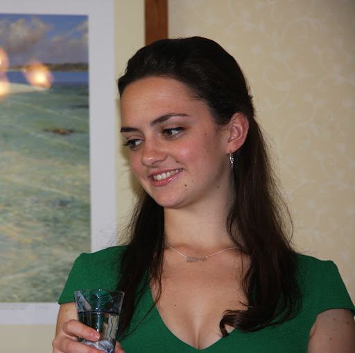 Olivia Cook Photo 32