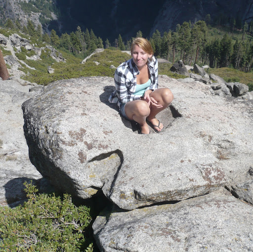 Julie Halverson Photo 9