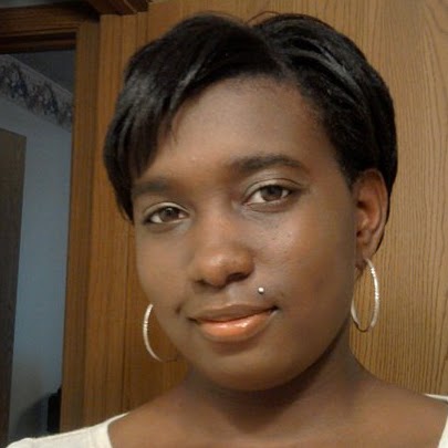 Hallie Walker Photo 32