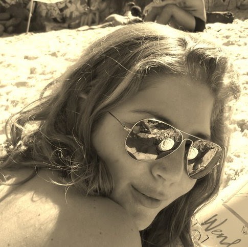 Julia Fernandez Photo 12