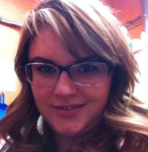 Emily Charlton Photo 24