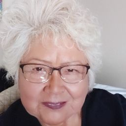 Elizabeth Benson Photo 25