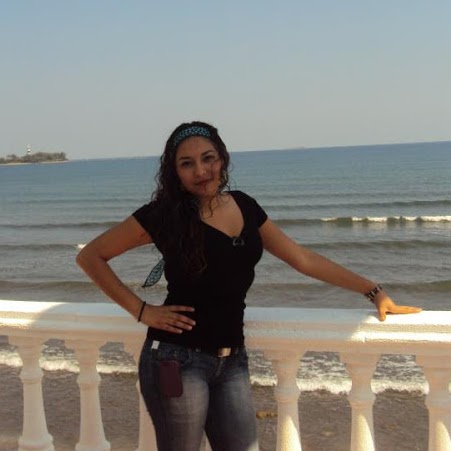 Betty Salinas Photo 26