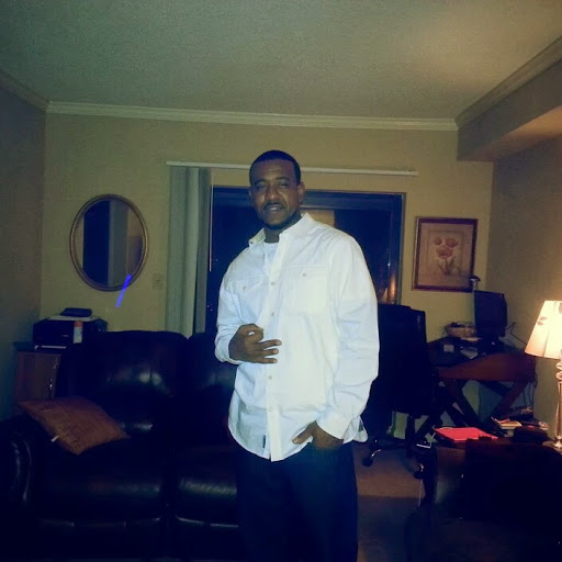 Roderick Henderson Photo 12