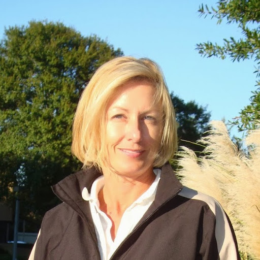 Donna Hart Photo 32