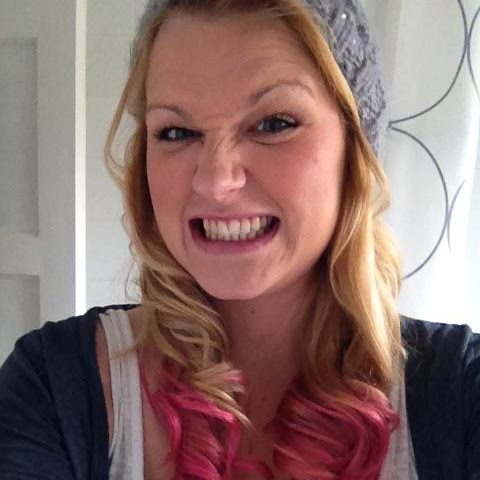 Jennifer Cain Photo 39