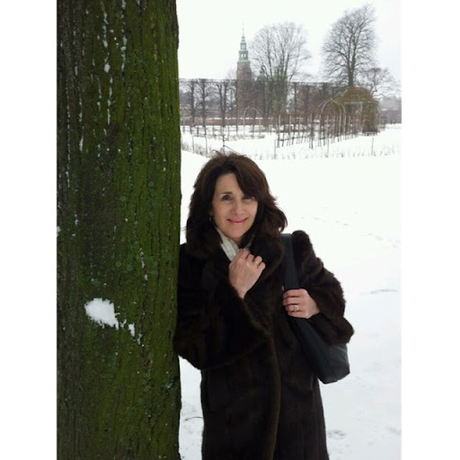 Alison Hutcheson Photo 1