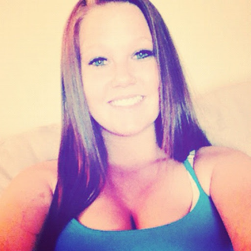 Elizabeth Damron Photo 10