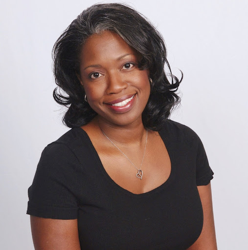 Angela Lyles Photo 11